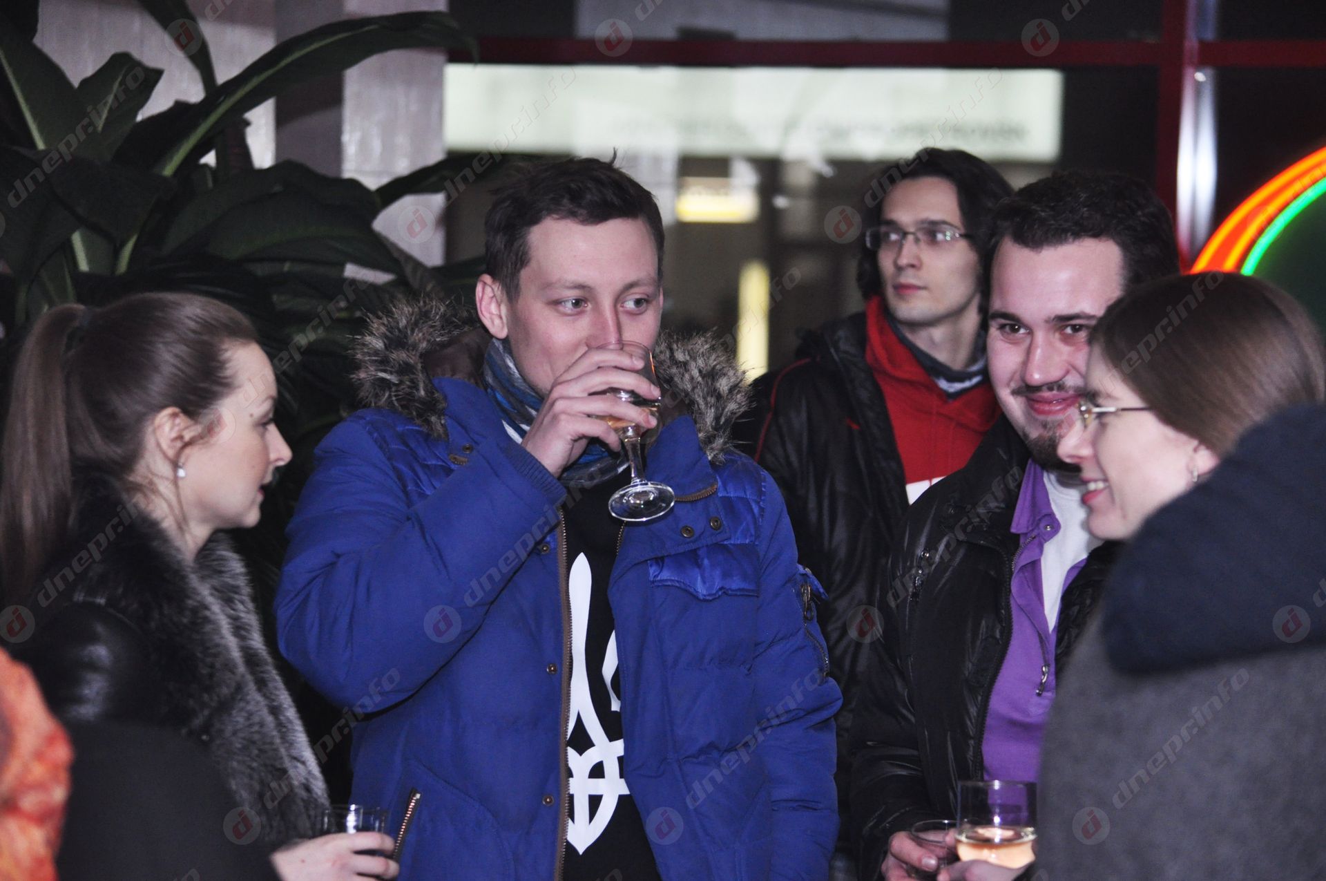 «Сильнее, чем оружие»: В Днепропетровске состоялась премьера фильма о революции и войне