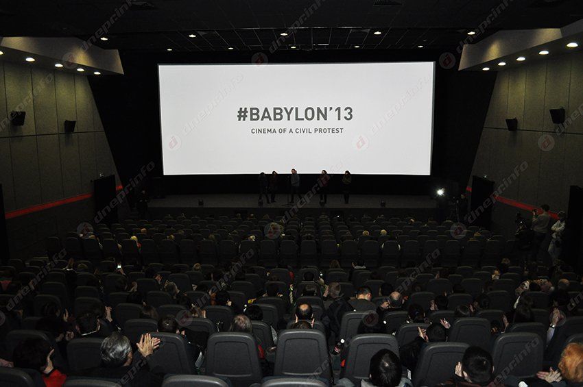 «Сильнее, чем оружие»: В Днепропетровске состоялась премьера фильма о революции и войне