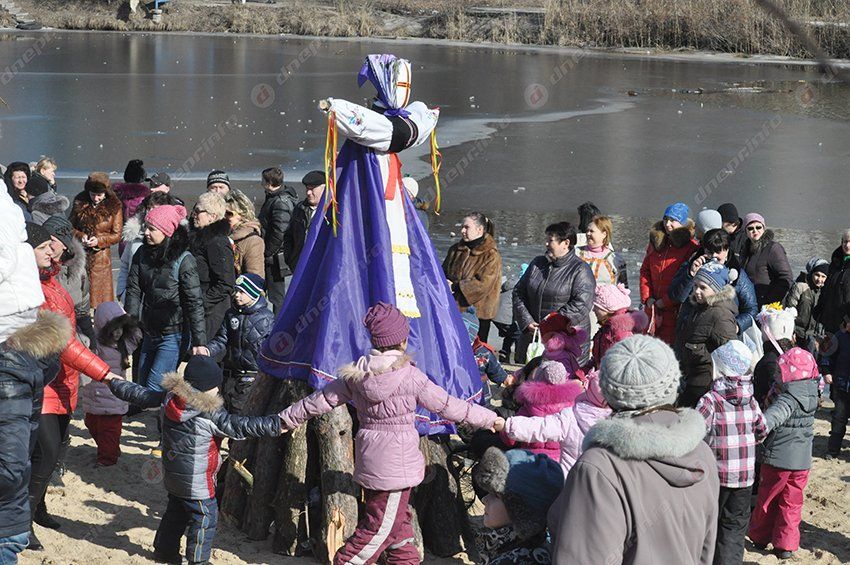 Как Днепропетровске масленицу отмечали