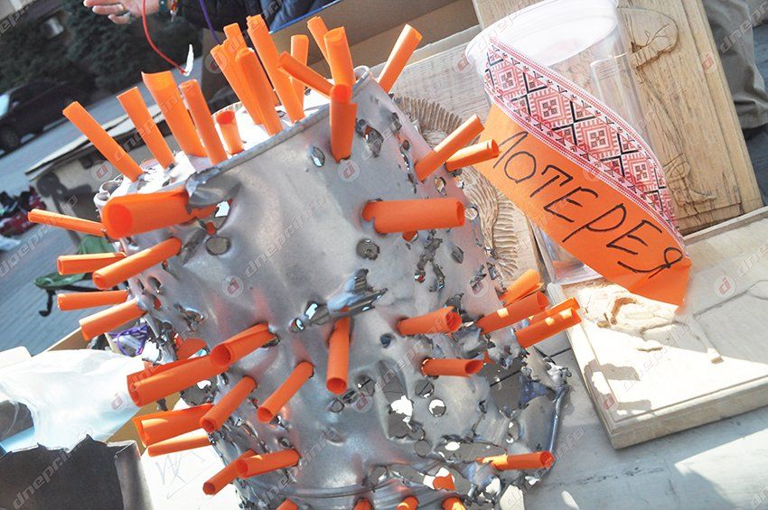 Днепропетровцев с истерикой и паникой ждут в центре города