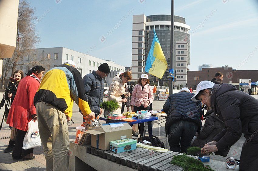 Днепропетровцев с истерикой и паникой ждут в центре города