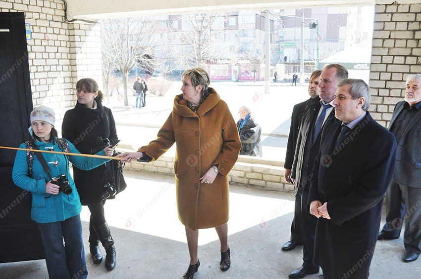 В Днепропетровске обустроят остановку для 13 автобусных маршрутов