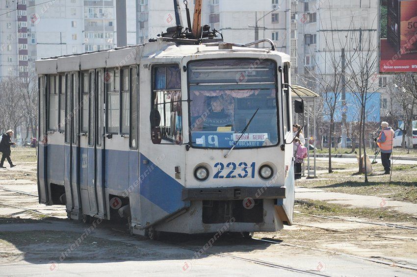 В Днепропетровске обустроят остановку для 13 автобусных маршрутов
