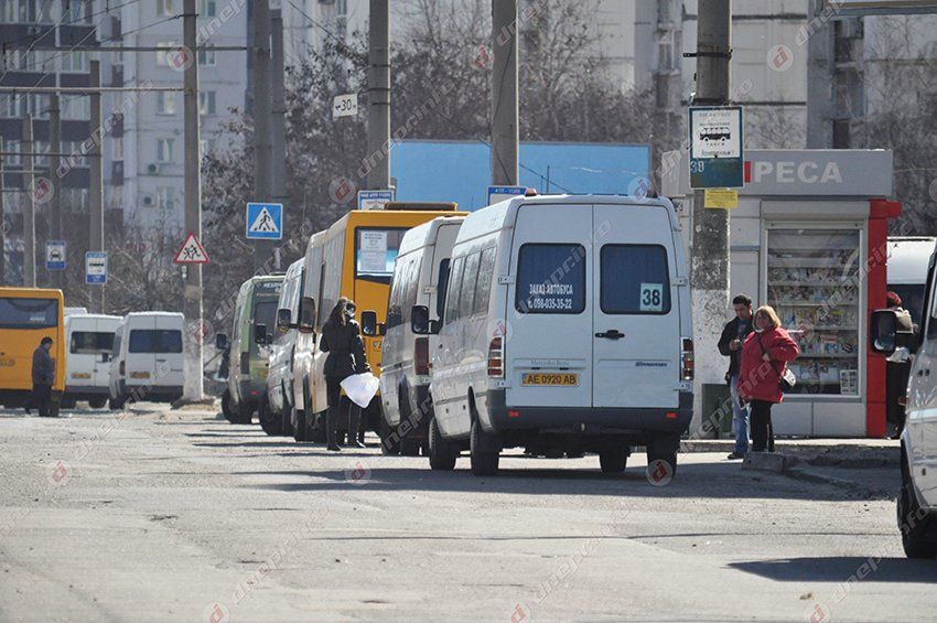 В Днепропетровске обустроят остановку для 13 автобусных маршрутов