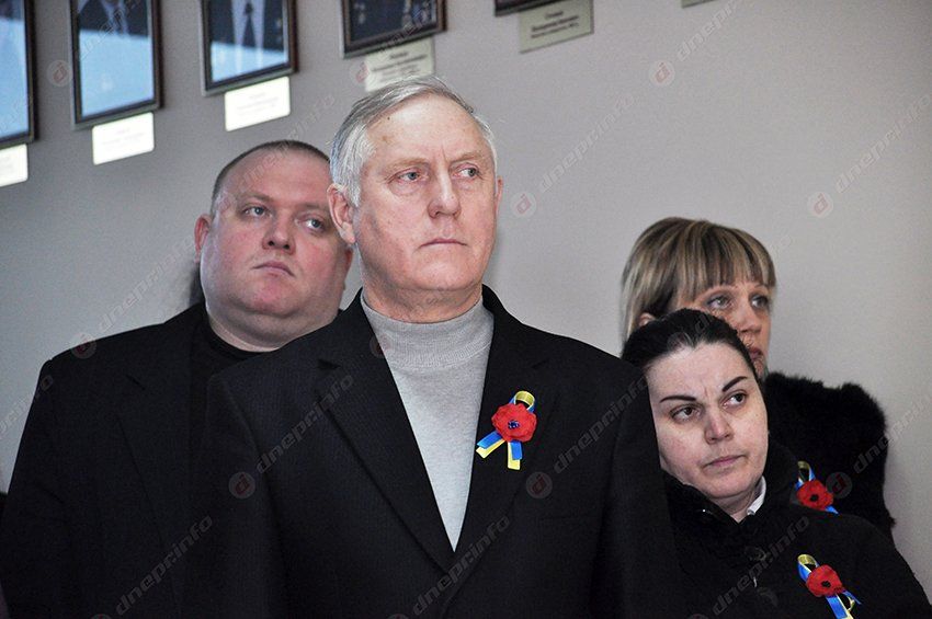 В ДНУ добавились еще два имени на мемориале погибших в зоне АТО выпускников