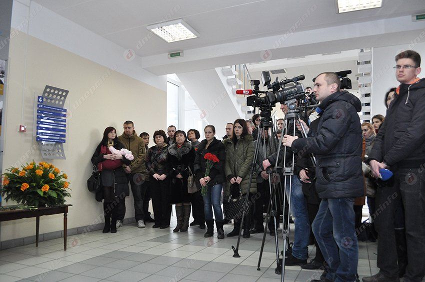 В ДНУ добавились еще два имени на мемориале погибших в зоне АТО выпускников