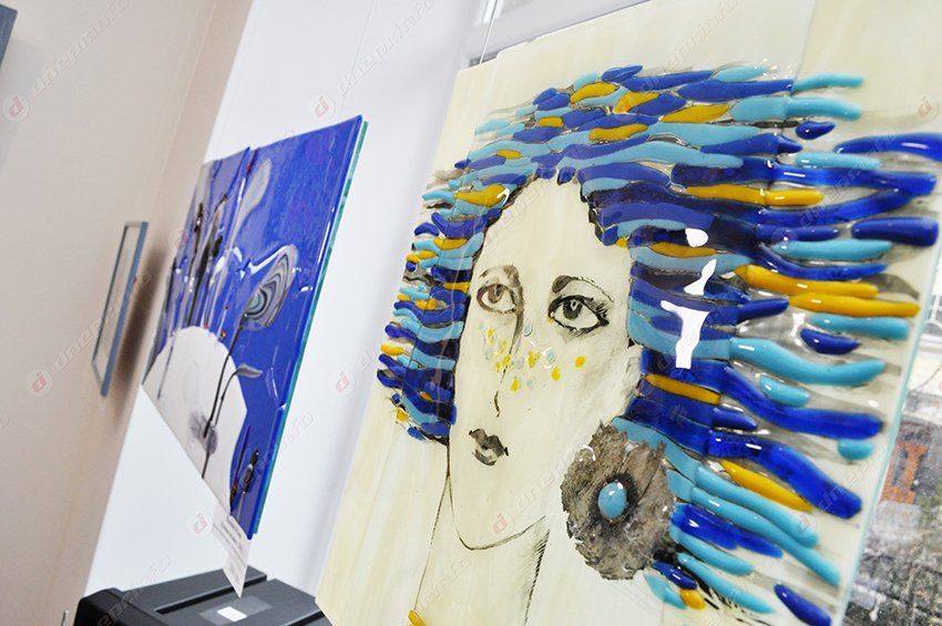 В Днепропетровске показали выставку работ художников-переселенцев