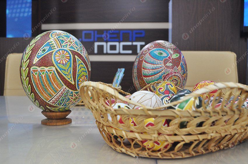 Что означают символы на яйцах-писанках?