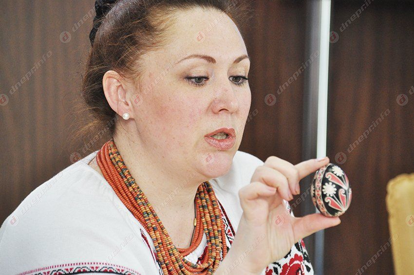 Что означают символы на яйцах-писанках?