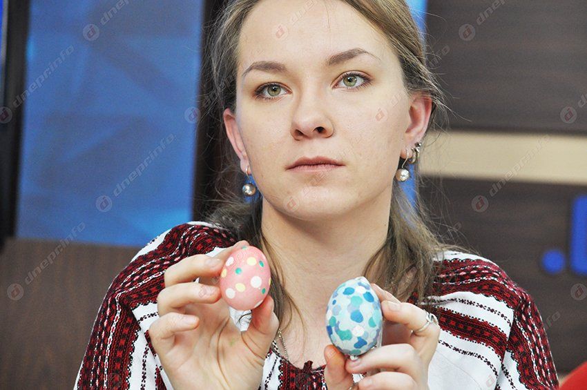 Что означают символы на яйцах-писанках?