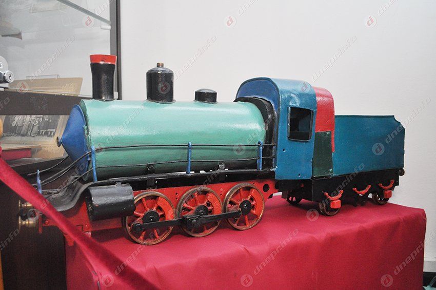 В днепропетровском музее представлена первая выставка из цикла «Мир детства»