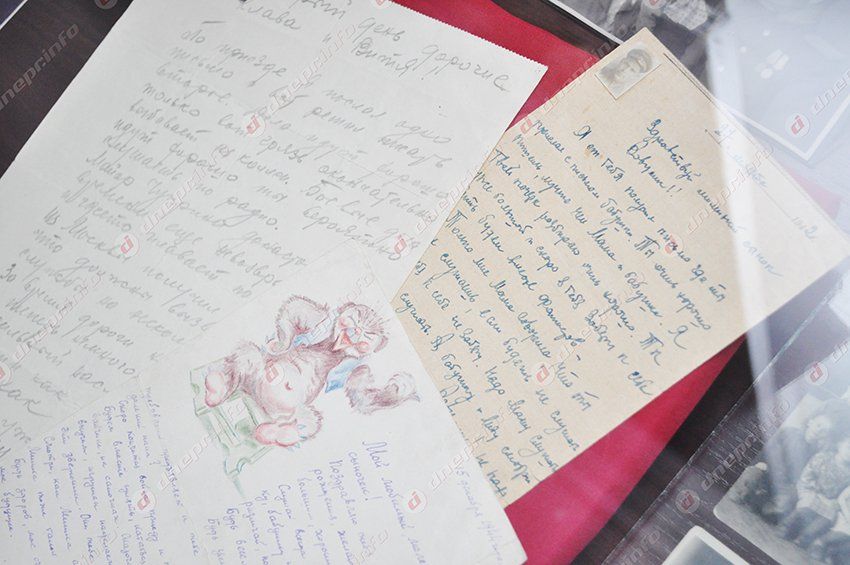 В днепропетровском музее представлена первая выставка из цикла «Мир детства»