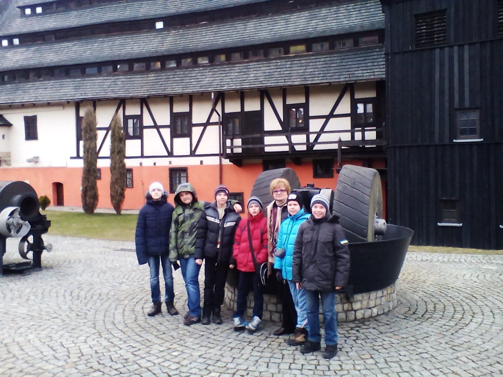 На Днепропетровщину после реабилитации в Польше вернулись дети-переселенцы
