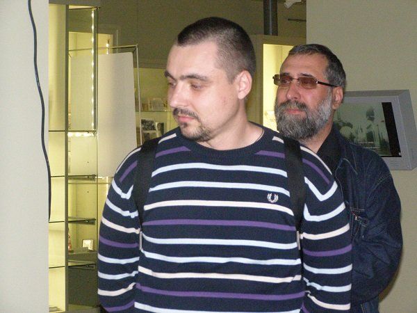 В днепропетровской «Меноре» выставили двери, которые спасали «киборгов» из донецкого аэропорта