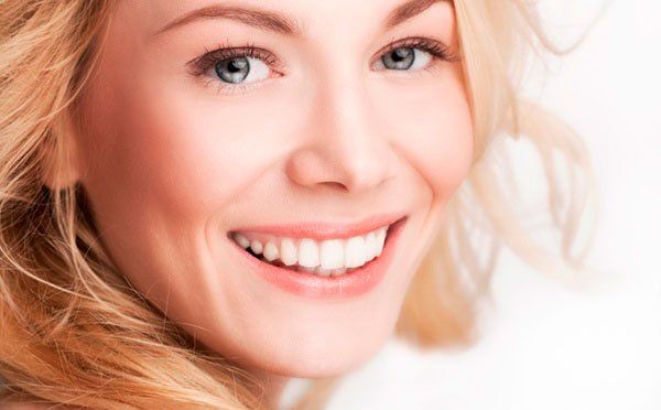 ulibka_posle_chistki_zubov_2