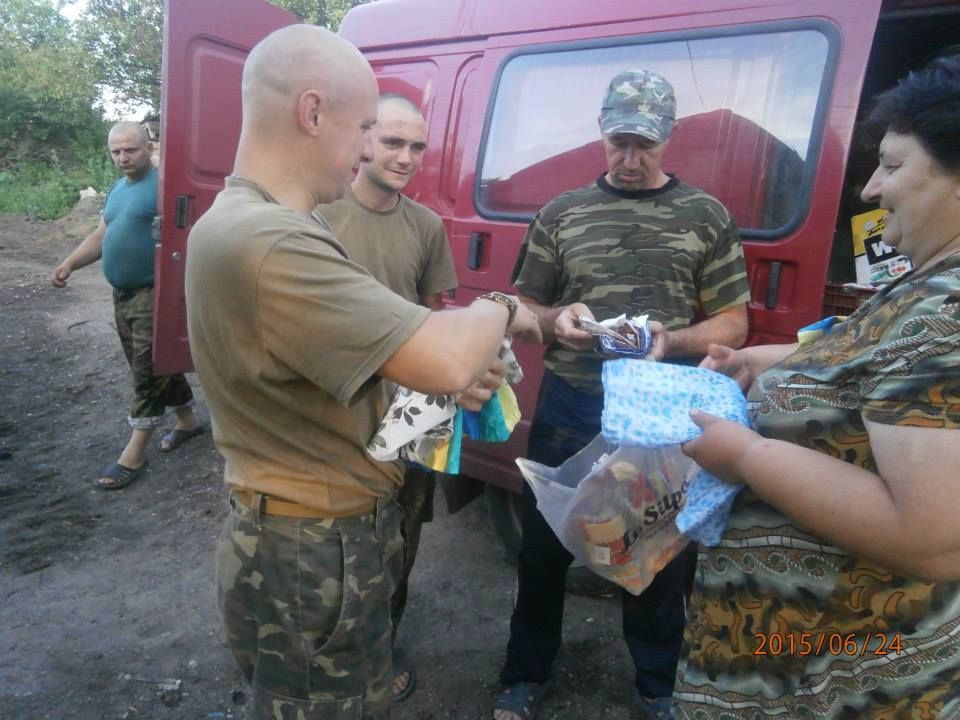 Днепропетровские золушки из Швейного батальона продолжают радовать защитников пестрым нижним бельем