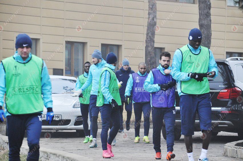 Показать все, что скрыто: «Днепр» провел открытую тренировку перед матчем с «Русенборгом»