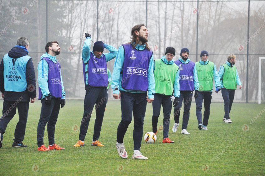 Показать все, что скрыто: «Днепр» провел открытую тренировку перед матчем с «Русенборгом»