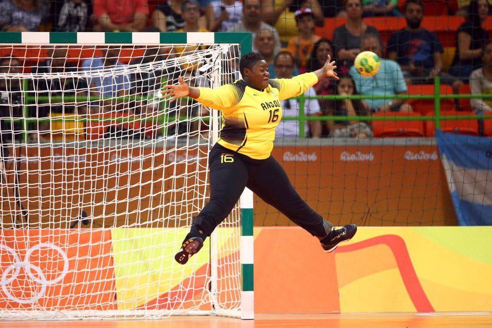 CprsMHMW8AE9EFd.jpg large