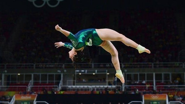 alexa0morenp-bodyshaming_cover