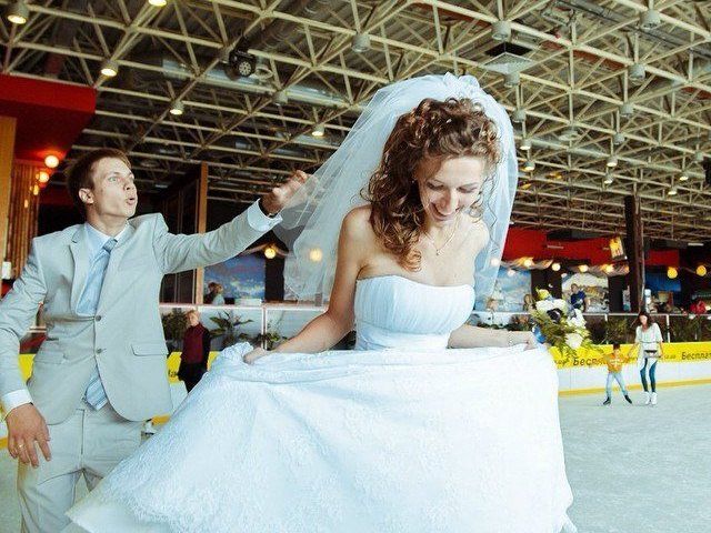 Центральный ледовый каток приглашает в гости!