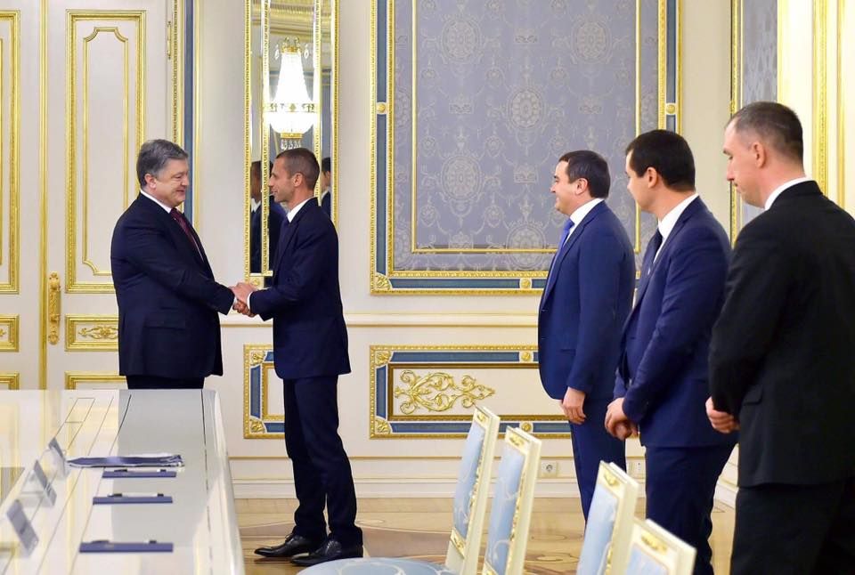 15036240_882581561876237_941110889429908436_n