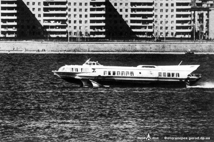 Земля в иллюминаторе или как «Ракеты» и «Метеоры» бороздили просторы Днепра