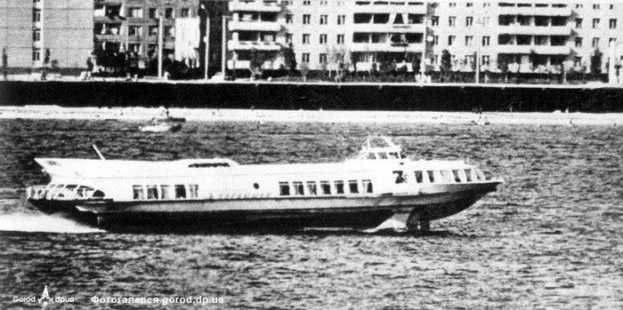 Земля в иллюминаторе или как «Ракеты» и «Метеоры» бороздили просторы Днепра