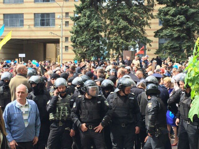 ^6AF332F0B6185DF4B890A12901C5F930A2FD4CB7DD7261596E^pimgpsh_fullsize_distr