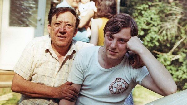 9efb96a27f7fea20bdb346e27d41669f