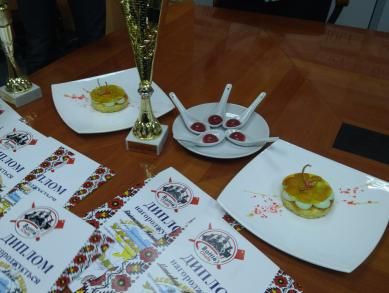 2017-11-22 01.33.39 1