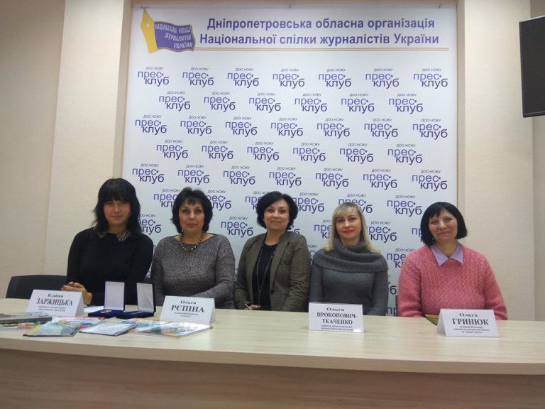 27044912_1343582575787900_690016042_n