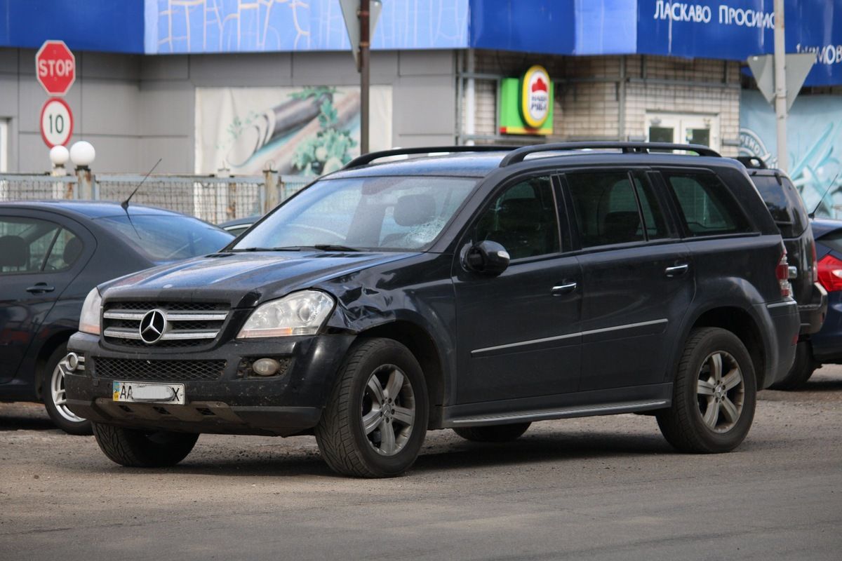 Под Днепром внедорожник насмерть сбил пешехода. Новости Днепра