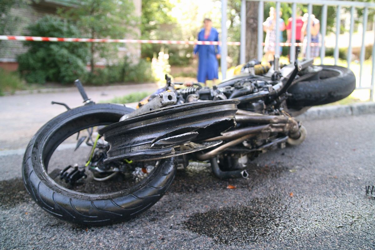 В Днепре произошло смертельное ДТП с мотоциклом. Новости Днепра