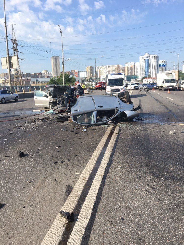 Смертельное ДТП: четверо погибли и трое пострадали. Новости Украины