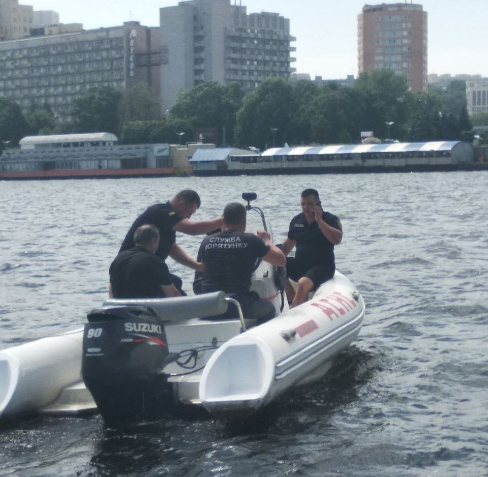 Мужчина спрыгнул в воду с Нового моста. Новости Днепра