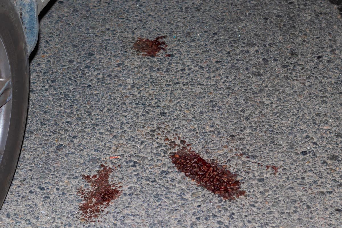 В Днепре прямо на переходе иномарка сбила мужчину: водитель скрылся. Новости Днепра