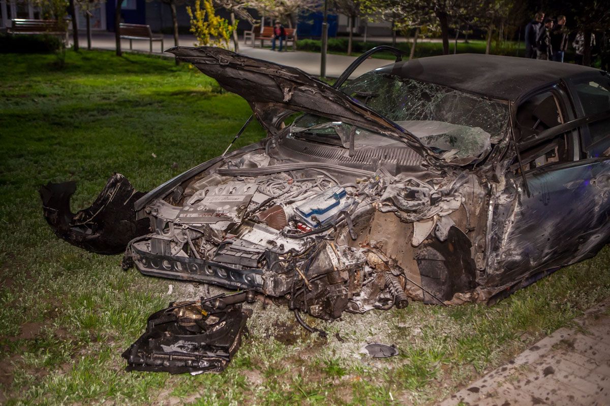 Авто перевернулось: 2 погибших в ДТП, вынесен приговор. Новости Днепра