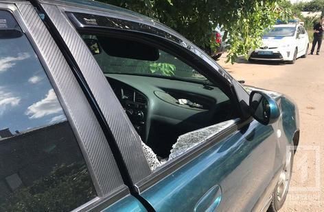 Женщина на велосипеде налетела на автомобиль. Новости Днепра