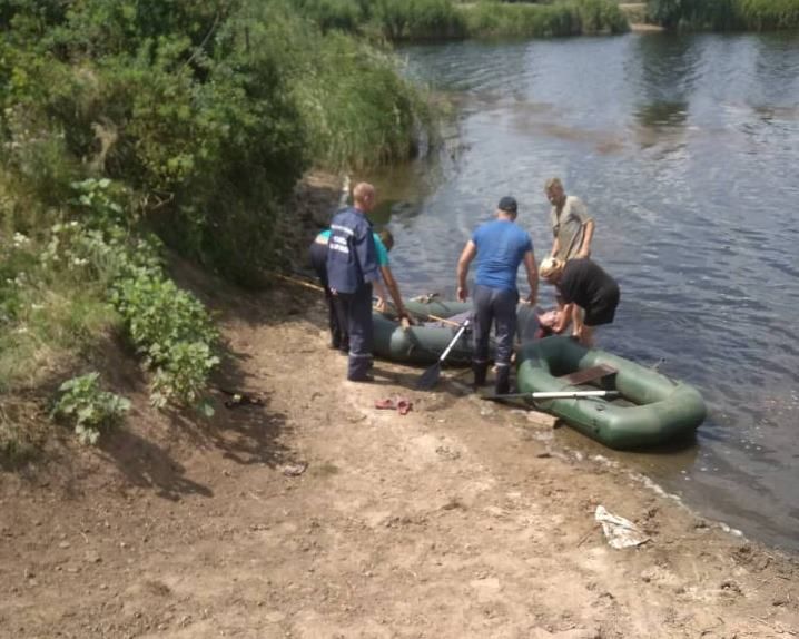 По водохранилищу дрейфовала лодка с трупом. Новости Днепра