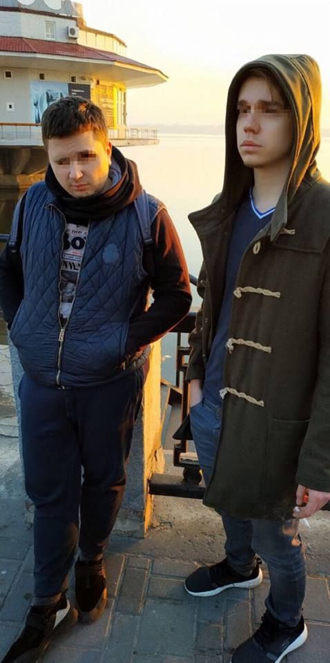 Двоих парней, избивших мужчину до смерти, отпустили под домашний арест. Новости Днепра