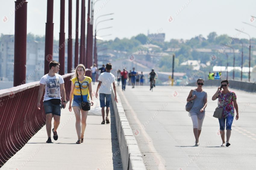После перекрытия на Новом мосту активизировались работы. Новости Днепра