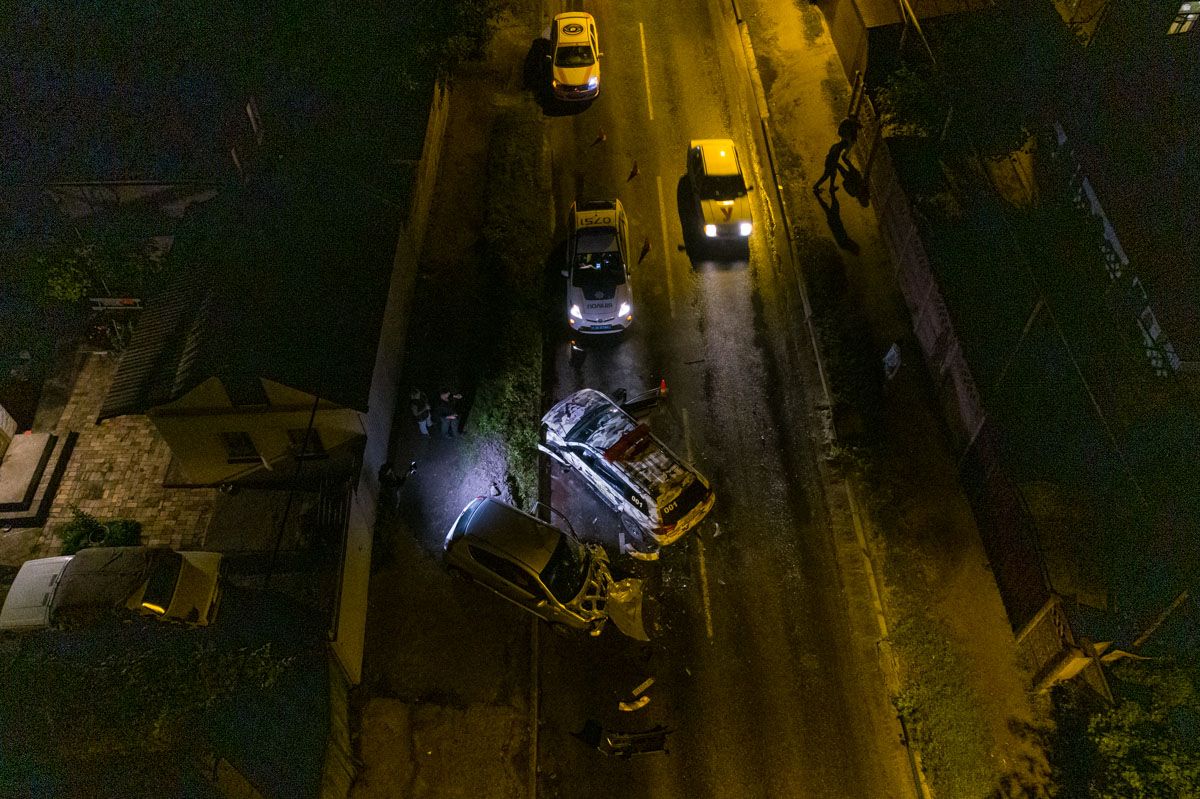 В Днепре авто охраны попало в ДТП: есть пострадавшие