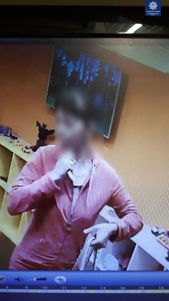 Санта-Барбара по-днепровски: женщину в торговом центре ограбила сестра ее знакомой. Новости Днепра