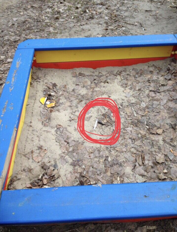 Памятник Славы и трущобы: шокирующий вид дворов возле известного монумента. Новости Днепра