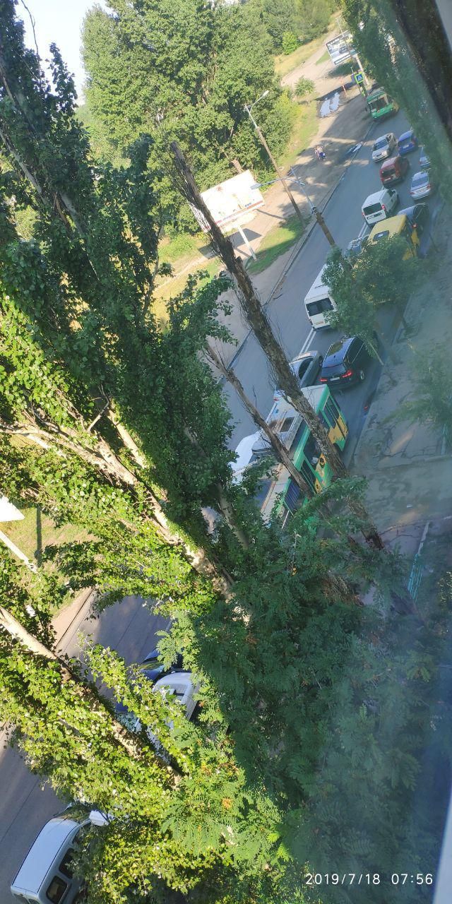 Днепр «стоит»: как днепряне «расплачиваются» за ремонт моста. Новости Днепра