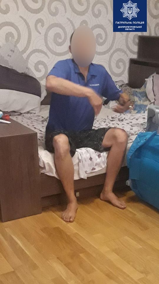 Расставание по-днепровски: мужчина с пистолетом «взял в заложники» жильцов дома. Новости Днепра