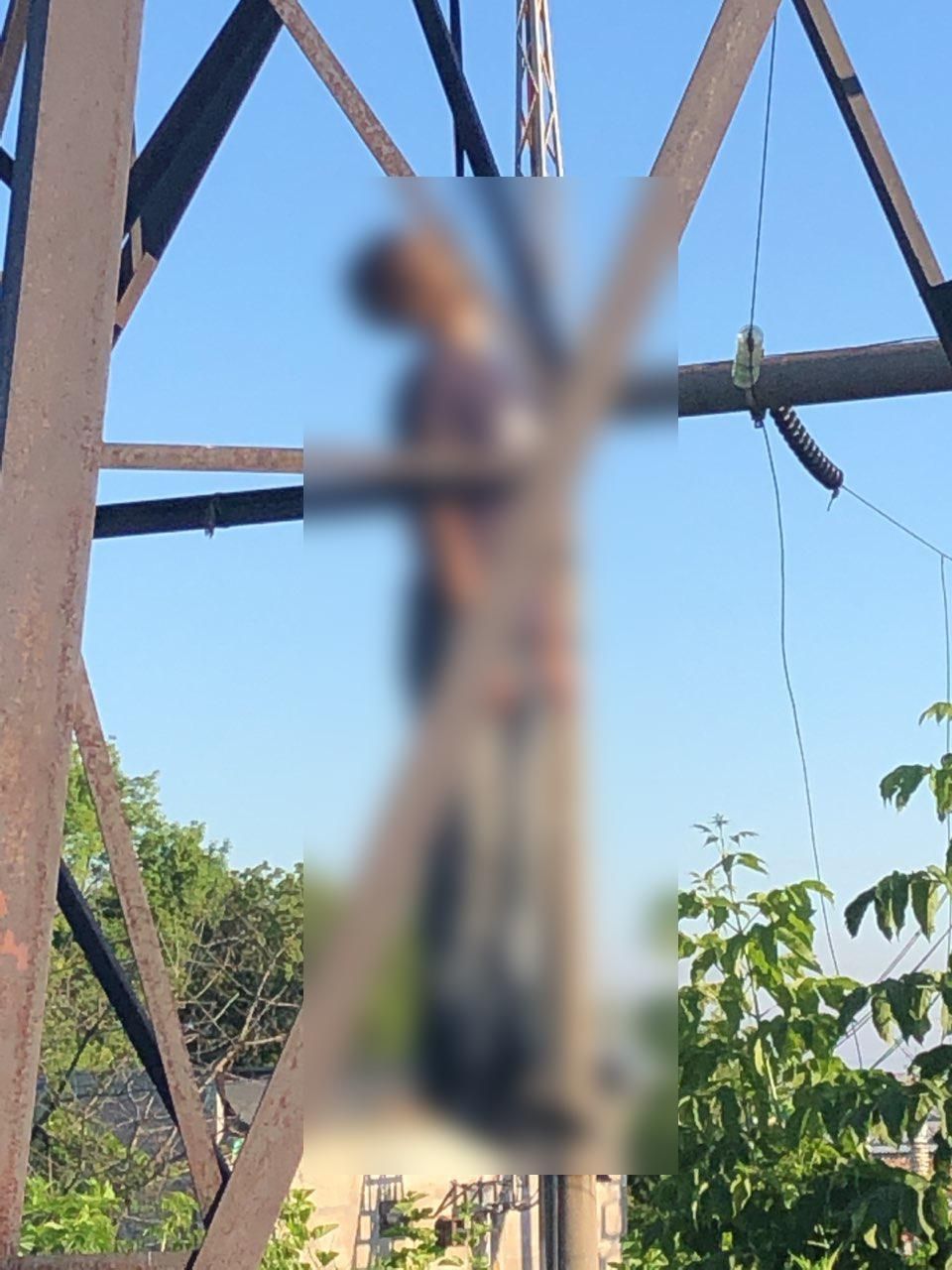 В Днепре мужчина повесился на электроопоре. Новости Днепра