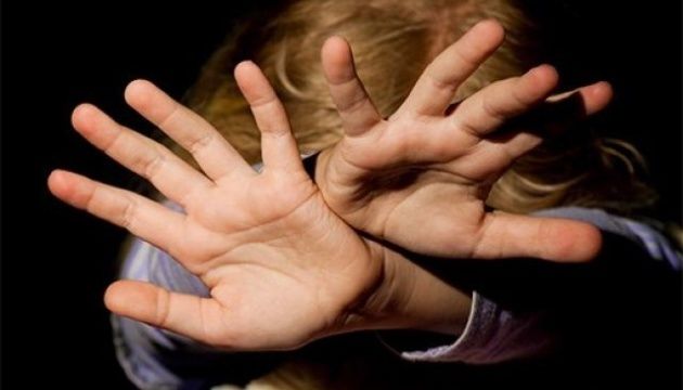Накрыла лицо одеялом и села сверху: работница детсада убила ребенка во время «тихого часа». Новости Украины