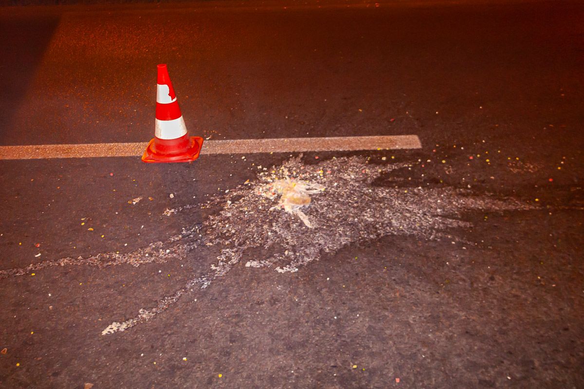 В Днепре на переходе сбили девушку. Новости Днепра